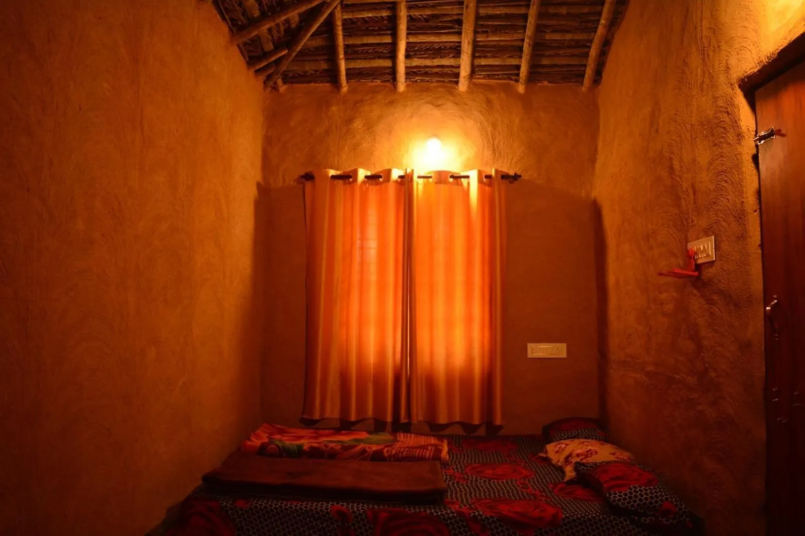 Cosmic Mud House Kanthalloor India